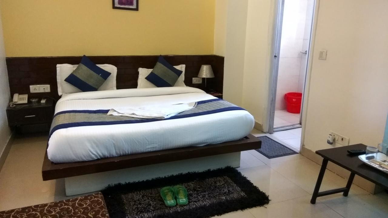 ניו דלהי Airport Hotel Port View מראה חיצוני תמונה