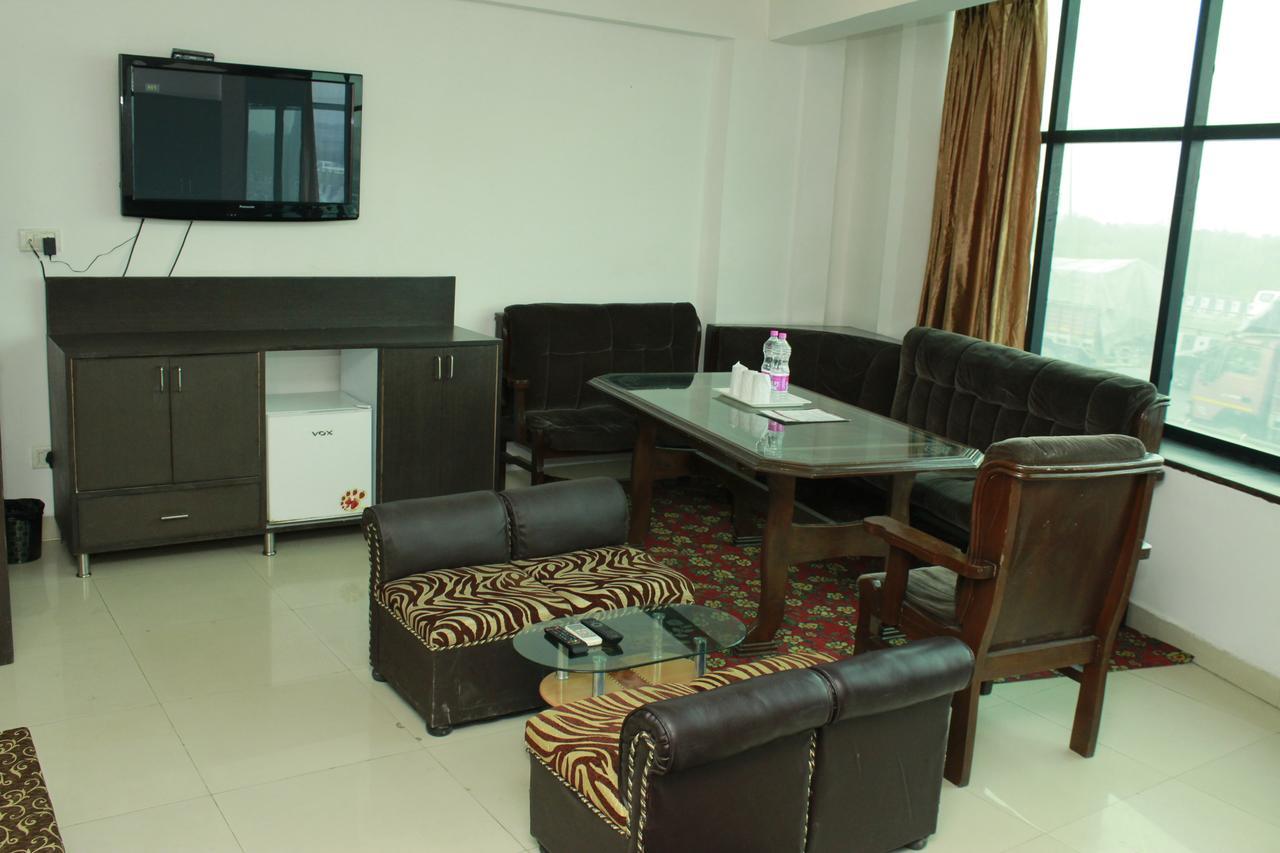 ניו דלהי Airport Hotel Port View חדר תמונה